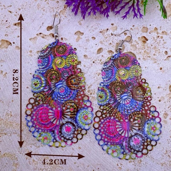 New Hollow out geometric drop earrings - Picture 3 of 3